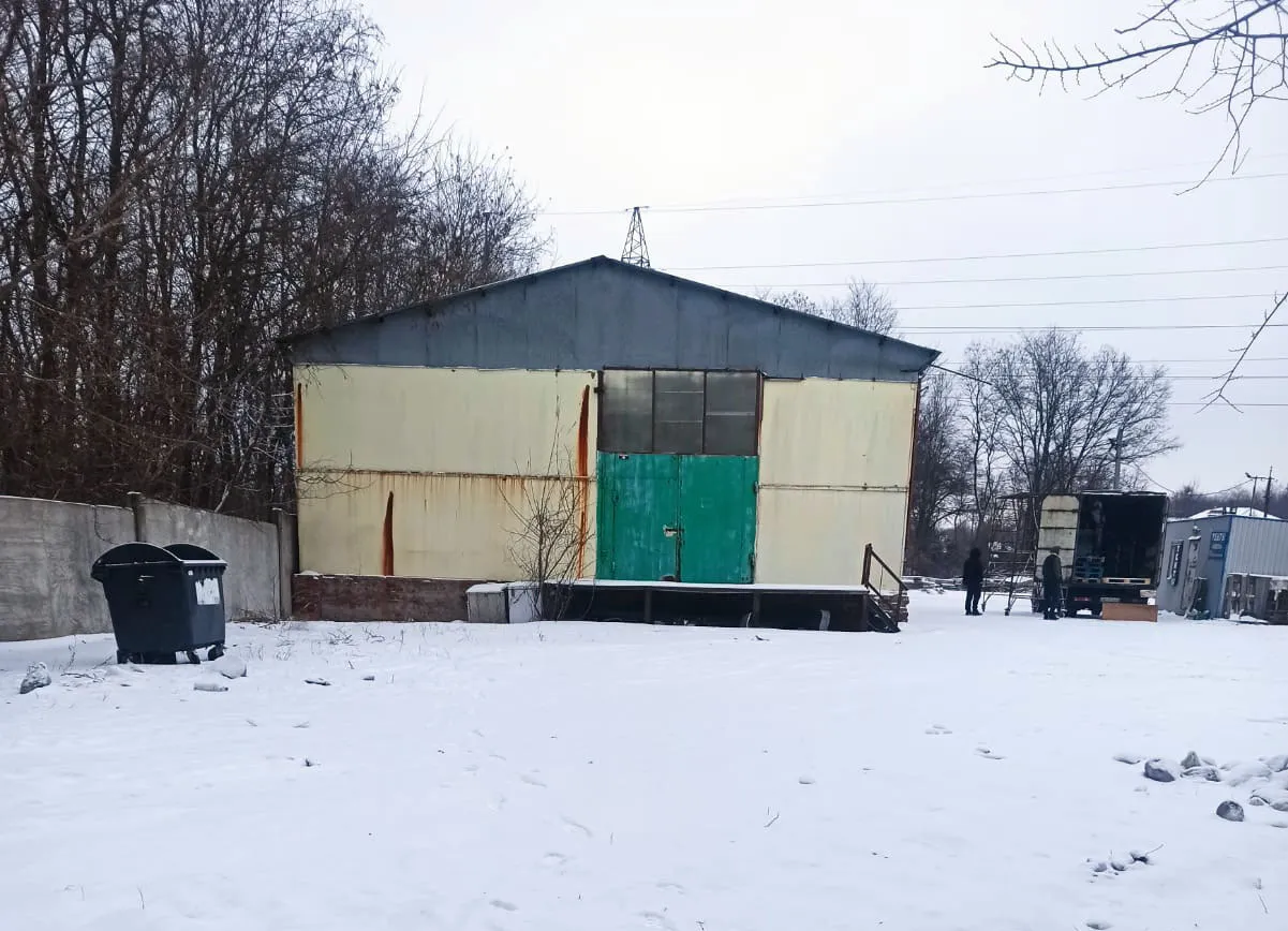 СТО Складський комплекс та вантажний шиномонтаж на в'їзді в Дніпро СТО Складський комплекс та вантажний шиномонтаж на в'їзді в Дніпро